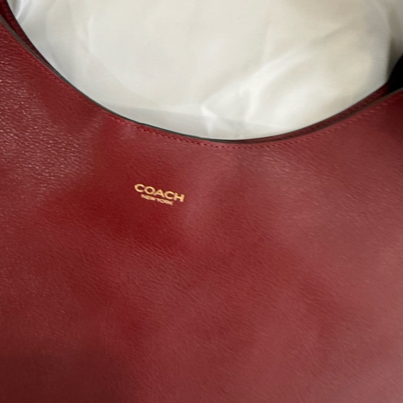 Coach Brooklyn Shoulder bag 39 in Dark Ruby - Picture 2 of 8